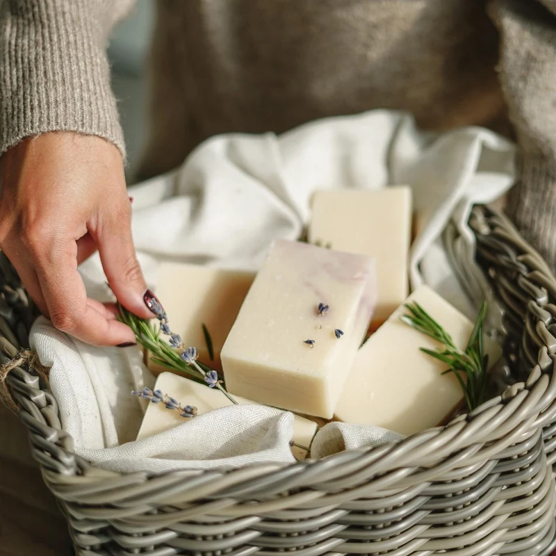 Savon artisanal lavande, bois de hô et romarin
