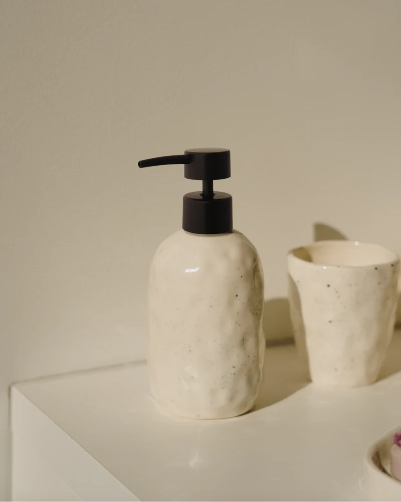 Distributeur de savon en céramique