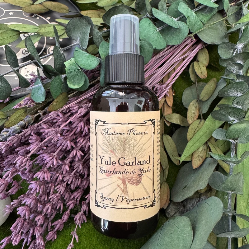 Yule Garland Holiday Spray