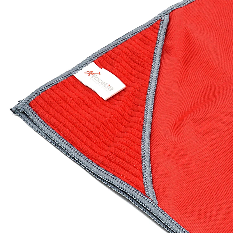 FaceLift® RazrWipe Microfibre cloth