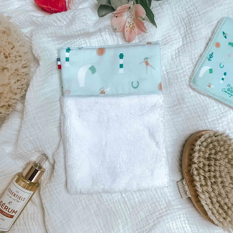Gant démaquillant en bambou ultra doux – Le soin douceur pour votre peau 🌿💧✨