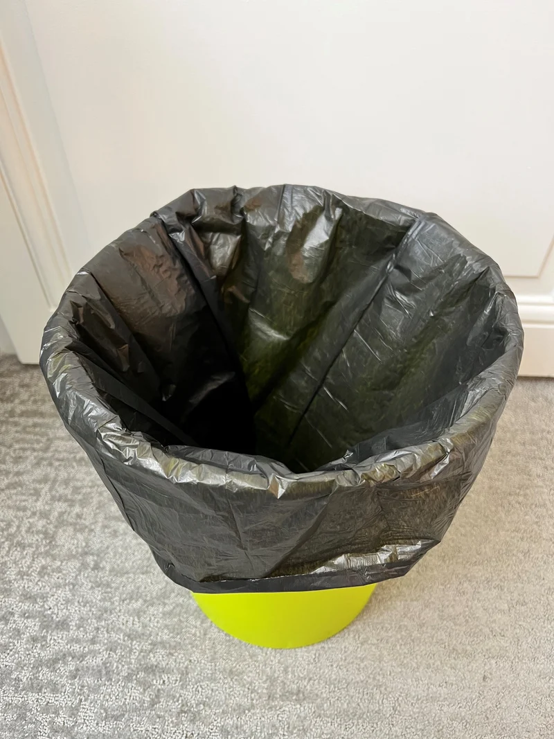 SAC POUBELLE 30L HAUTE DENSITE DECHETS LEGERS NOIR X500