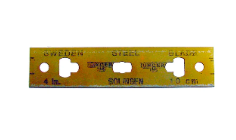 25 LAMES de rechange TRIM 10cm (O.2 mm). étui plastique